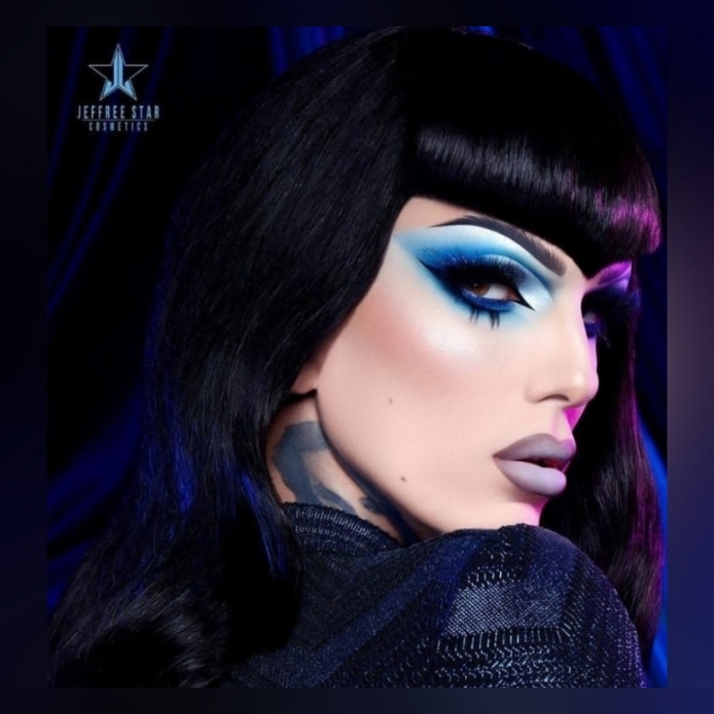 BLUE BLOOD Jeffree Star Artistry Palette - Picture 3 of 9